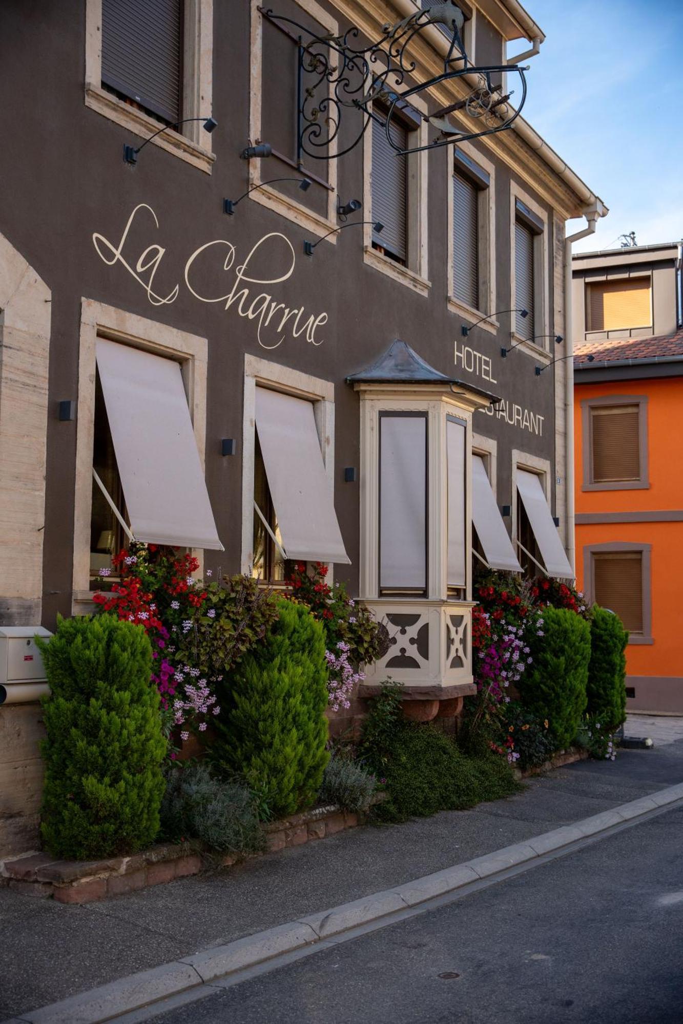 Hôtel Restaurant La Charrue - Plateau Repas sur réservation Sand Exterior foto